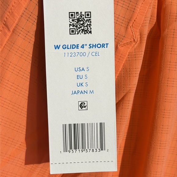 NEW Hoka Women's Glide Shorts Size Small - Picture 6 of 6